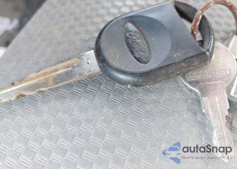 2015 Ford F-250 Xl z USA, uszkodzony, nr VIN 1FD7X2A64FEA54384